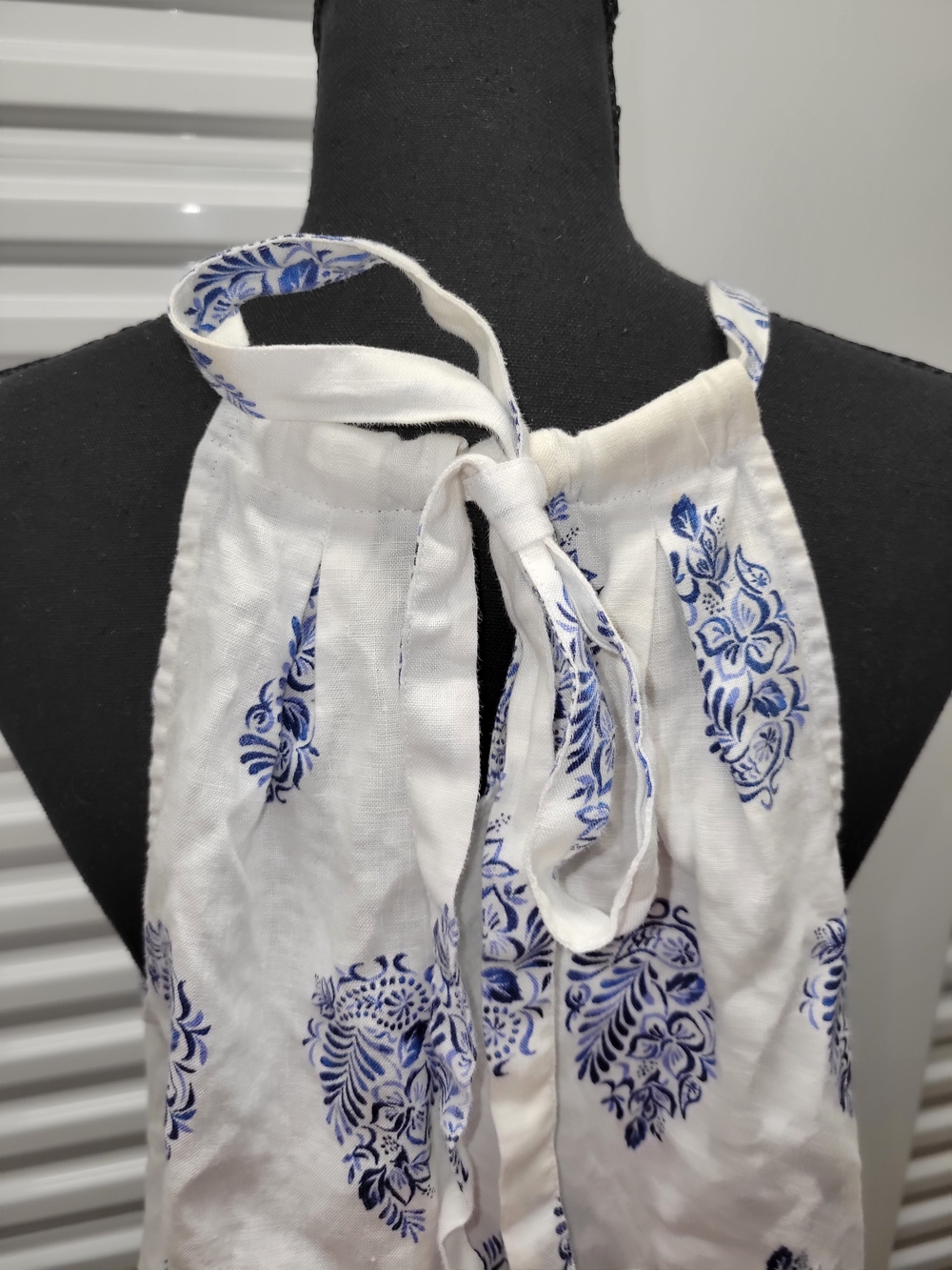 Tommy Bahama Linen Paley's Paisley Halter Top Women's XL Cobalt Sea Resort Vacay - Picture 7 of 8